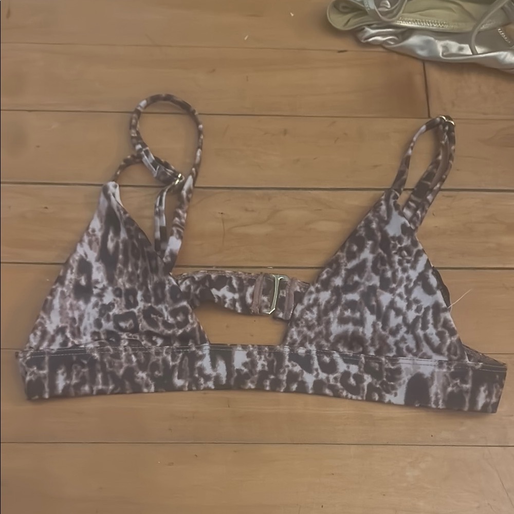 House of cb Leopard Print bikini top